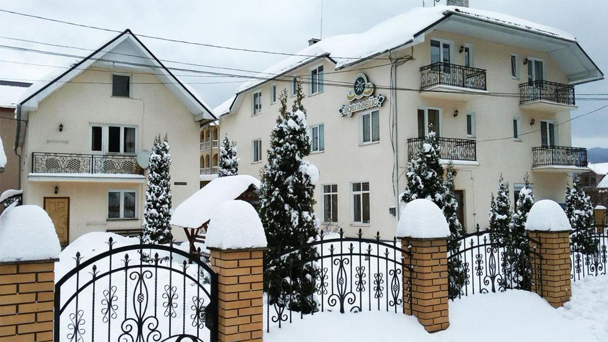 Edelweiss Hotel Polyana  Eksteriør billede