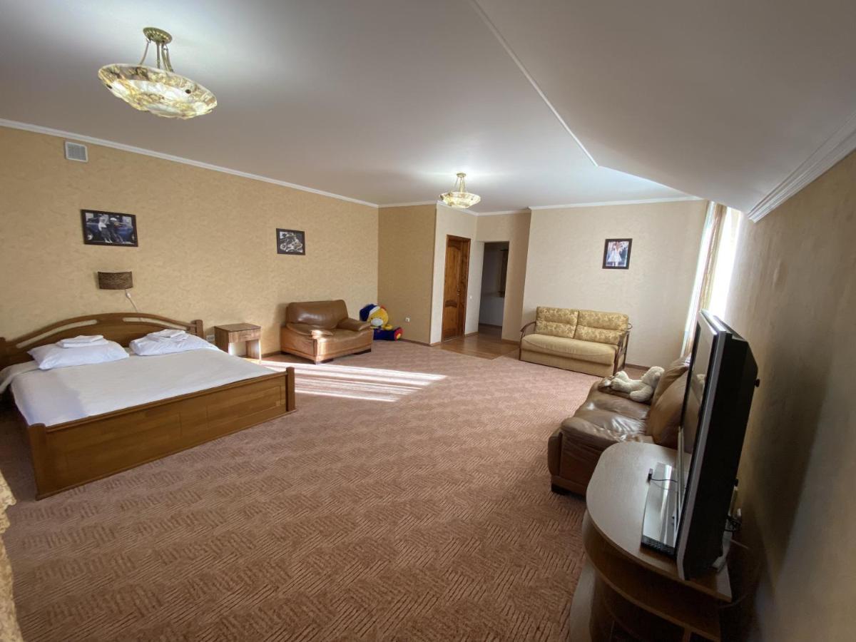 Edelweiss Hotel Polyana  Eksteriør billede